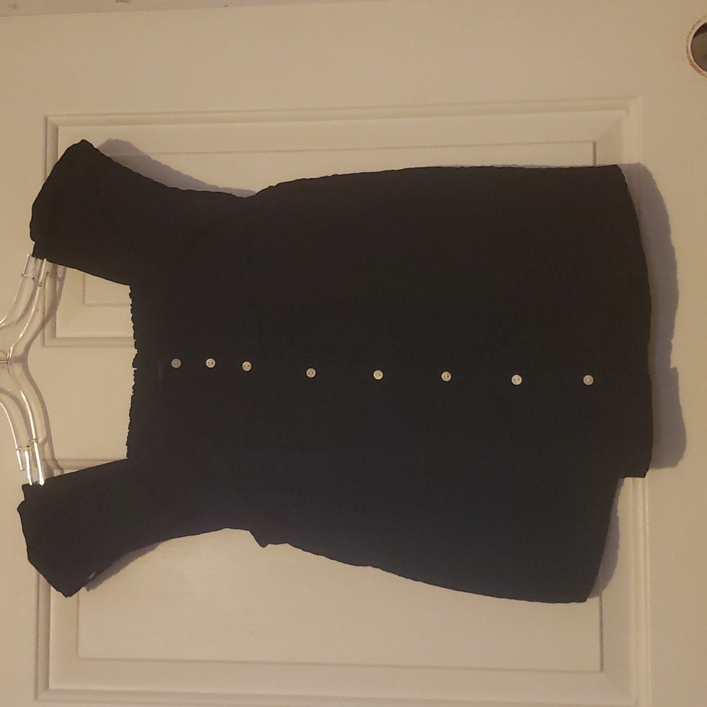 Black button detail top - Picture 5 of 6